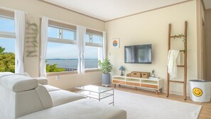 Rom – basic, 1 soverom (Room 201) | 1 soverom og wi-fi (inkludert)