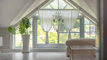 Basic Room, 1 Bedroom (Room 401) | 1 bedroom, free WiFi