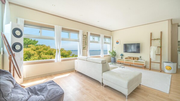 Basic-Zimmer, 1 Schlafzimmer (Room 201) | Wohnbereich