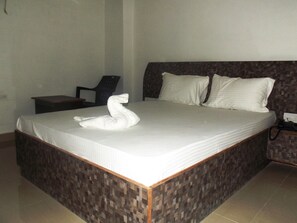 Habitación doble económica | Wifi gratis y ropa de cama 