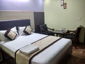 Free WiFi, bed sheets