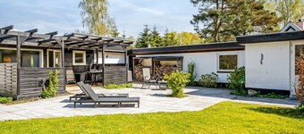 "Annastasia" - 400m from the sea by Interhome