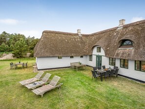 Outdoor dining - "Wandrath" - 2km from the sea by Interhome (Blåvand)