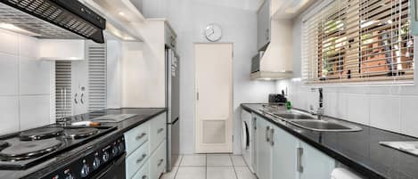 Standard Double Room, 2 Bedrooms | Private kitchen | Electric kettle
