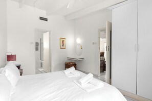 Standard Double Room, 2 Bedrooms | In-room safe, iron/ironing board - San Lameer Villa 2854 (Southbroom)