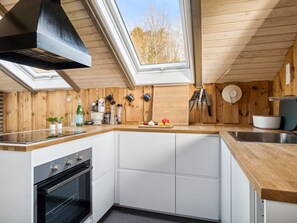 Fridge, oven, dishwasher, highchair