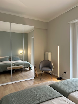 2 Schlafzimmer, Schreibtisch, Bügeleisen/Bügelbrett, WLAN