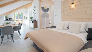 2 bedrooms, bed sheets