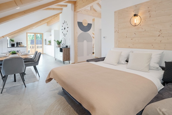 2 bedrooms, bed sheets
