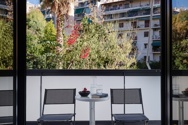 Deluxe Apartment, Park View | Terrace/patio