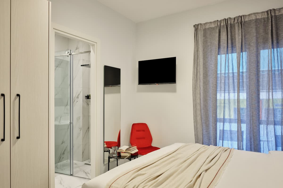 Habitación básica doble, balcón, vistas a la ciudad | 2 dormitorios, ropa de cama hipoalergénica, sistema de insonorización
