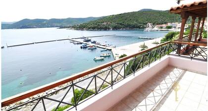 Zennova 43 Pirgadikia Sky & Sea Home