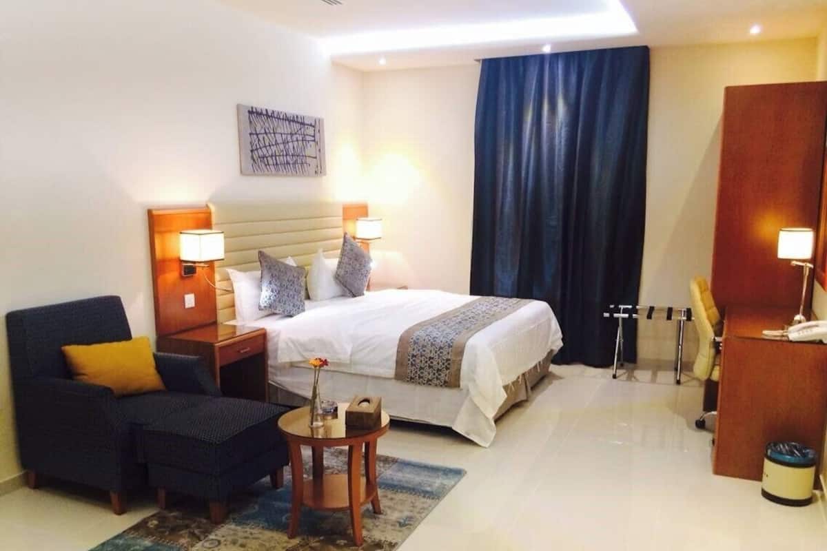 Studio Suite Deluxe, 1 giường cỡ king, bếp, quang cảnh thành phố | Bộ đồ giường cao cấp, minibar với thức ăn, đồ uống miễn phí 