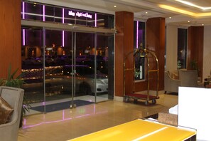 Reception - Pestana Hotel & Suites 1 (Riyadh)