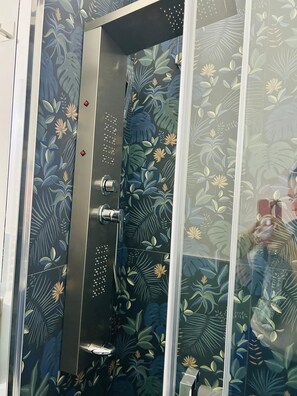 Hair dryer, bidet, towels, soap - 1 Bedroom Bed & breakfast in San Benedetto del Tronto (San Benedetto del Tronto)