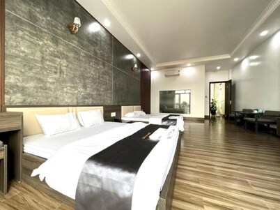 Chau Anh Hotel Da Nang - by Bay Luxury