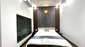 Standard Room | Bathroom | Towels