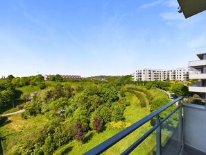 아파트, 침실 1개, 발코니, 호숫가 | 발코니