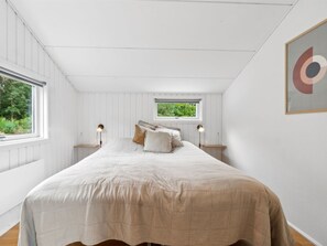 4 bedrooms, WiFi