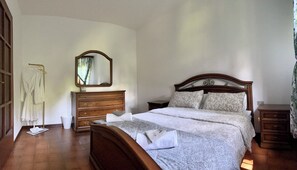 1 Schlafzimmer, Bügeleisen/Bügelbrett, Reisekinderbett, WLAN