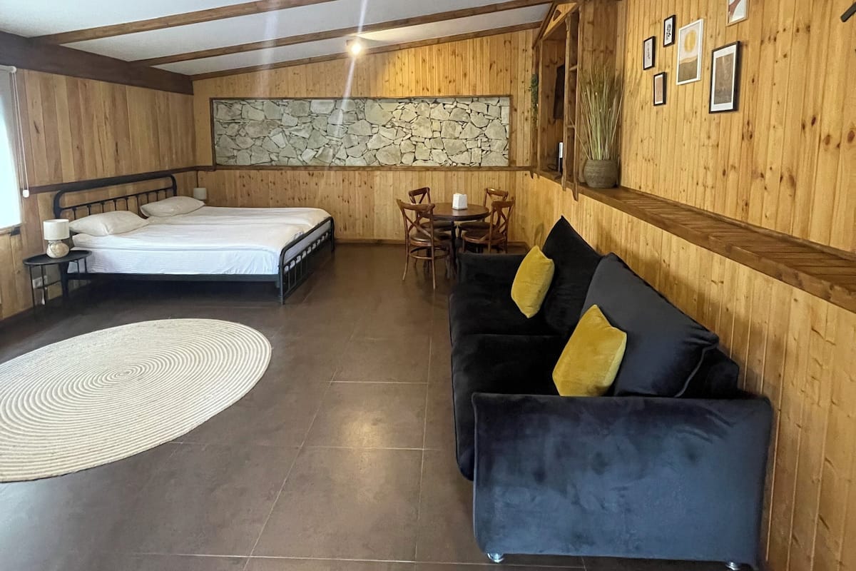 Habitación de lujo doble, vistas a la montaña | Espacio para trabajar con un portátil y wifi gratis