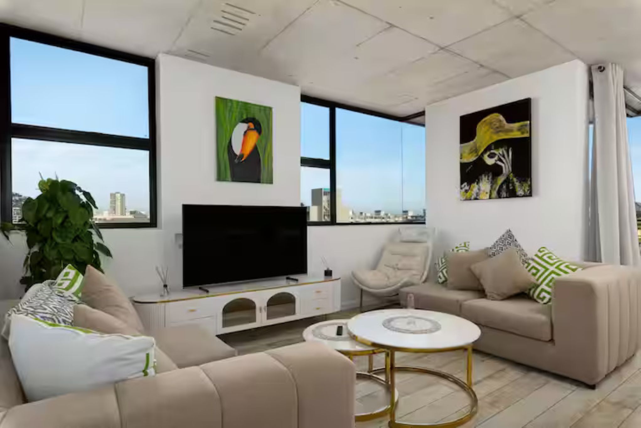 Apartamento, 2 habitaciones | Zona de estar | Una impresora