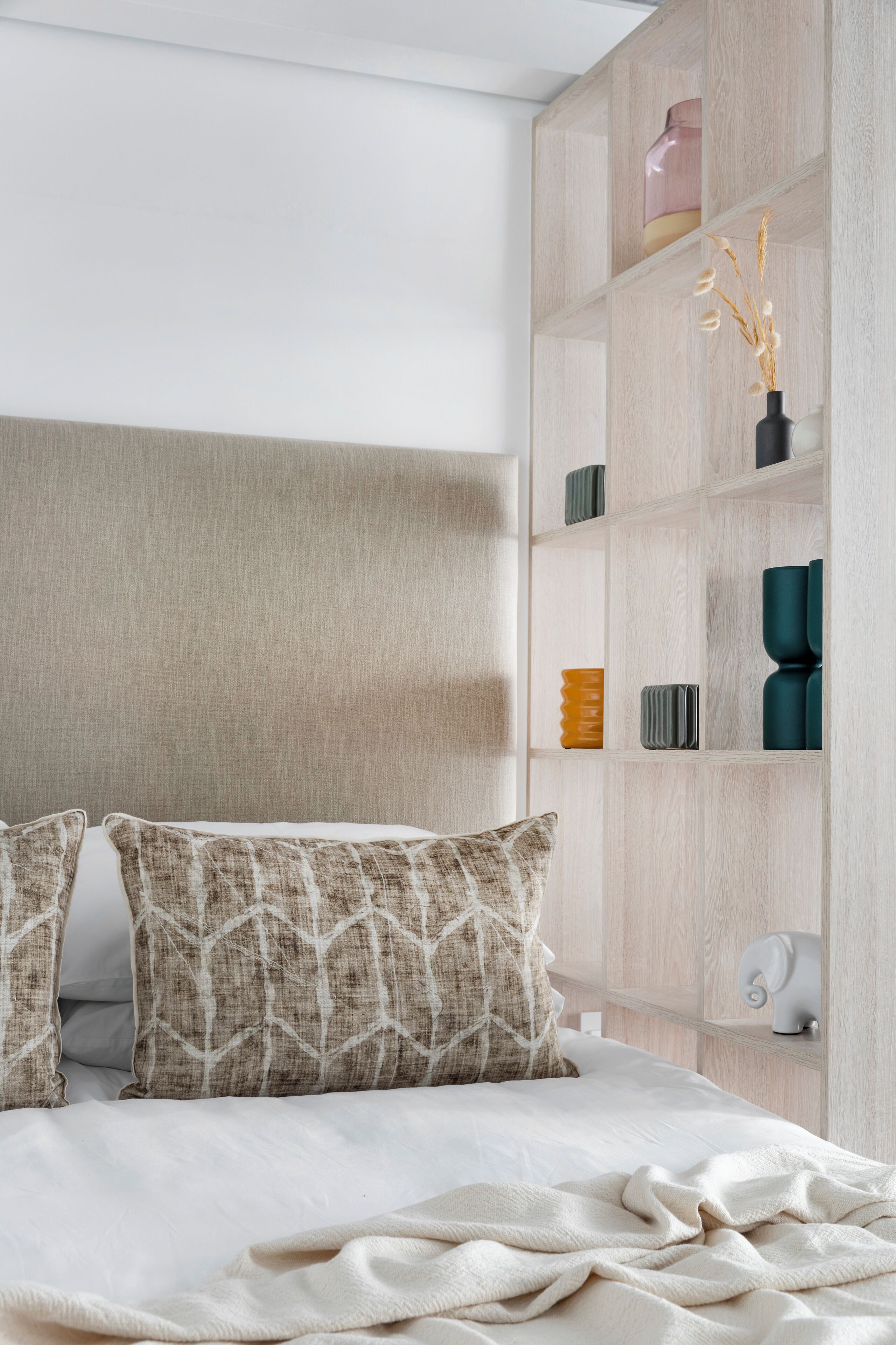 Studio | In-room safe, desk, laptop workspace, blackout drapes