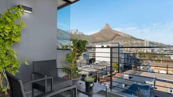 Apartment, 2 Bedrooms | Terrace/patio