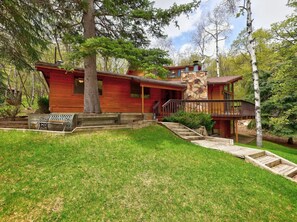 Exterior - Palisade Pines • Sundance, Utah • Walk to Sundance • Huge yard • Game room • Mountain Cabins Utah (Sundance)