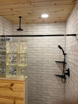 Shower, towels, toilet paper