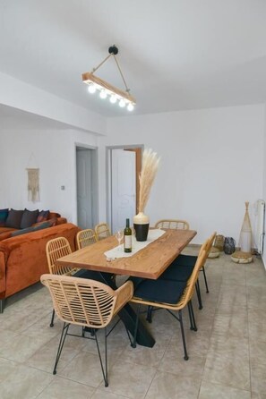 Family Apartment, Valley View | Living area
