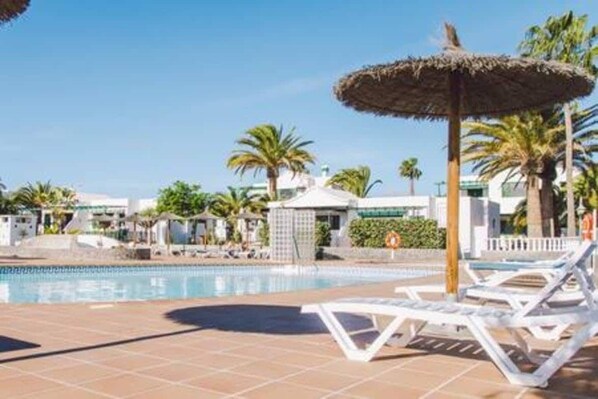 Pool - Casa Roma - One Bedroom Apartment, Sleeps 2 (Puerto del Carmen)