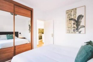 1 bedroom, iron/ironing board, WiFi, bed sheets - Casa Roma - One Bedroom Apartment, Sleeps 2 (Puerto del Carmen)
