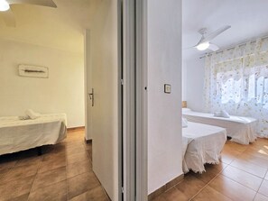 3 bedrooms, iron/ironing board, free WiFi, bed sheets