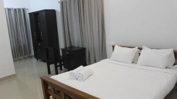 1 bedroom, in-room safe, free WiFi