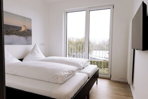 Quadruple Room | In-room safe, desk, free WiFi, bed sheets - Heufeldboardinghouse (Kelheim)