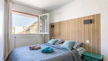 2 chambres, fer et planche à repasser, Wi-Fi gratuit, draps fournis