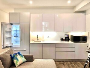 Interior - 5BR Downtown | Easy 4 DC sights, 1 Block to Metro (Washington)