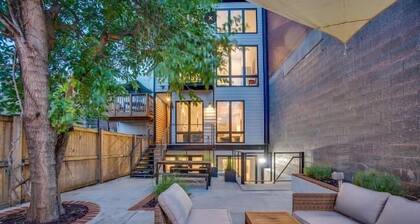 5BR Downtown | Easy 4 DC sights, 1 Block to Metro