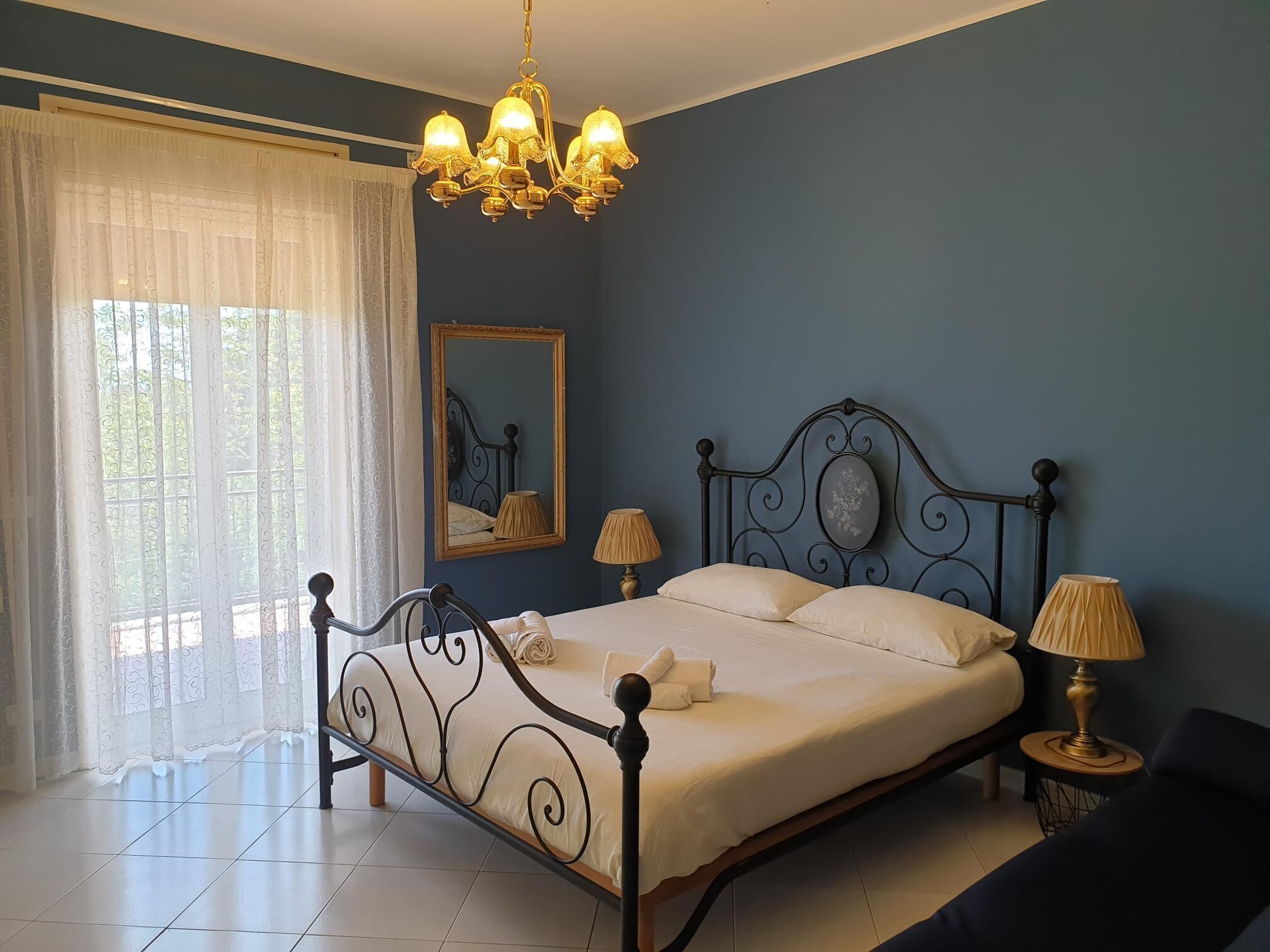 2 chambres, fer et planche à repasser, Wi-Fi gratuit, draps fournis