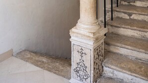 Unclassified image, 2 of 35, button - Baroque Room (Dubrovnik)