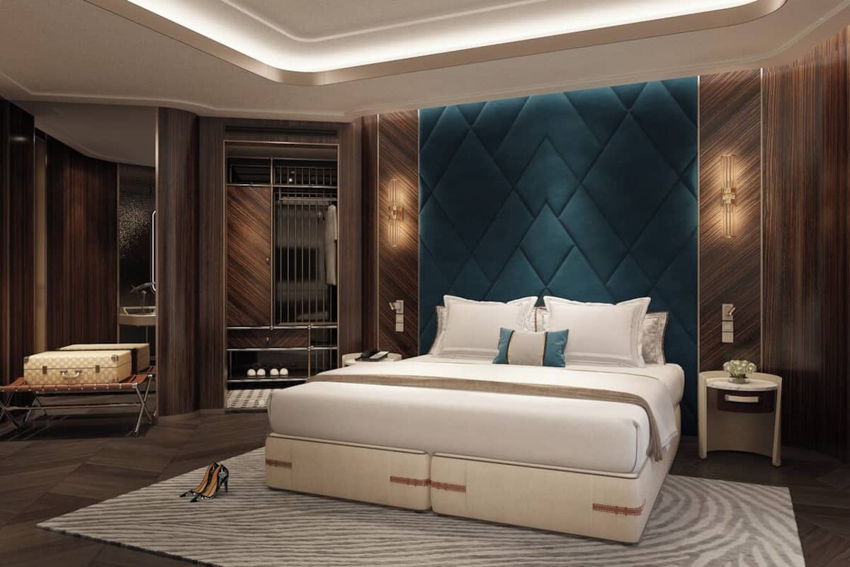 Signature studio suite | 1 slaapkamer, een kluis op de kamer, een bureau, geluiddichte muren