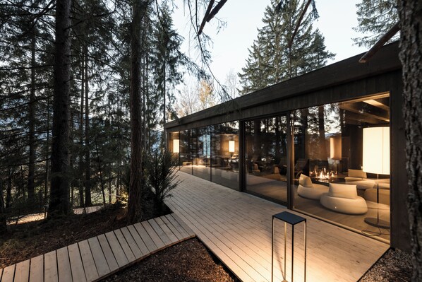 Espace de soins pour les couples, sauna, bain à remous, hammam, hammam