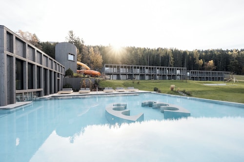 AKI Family Resort PLOSE
