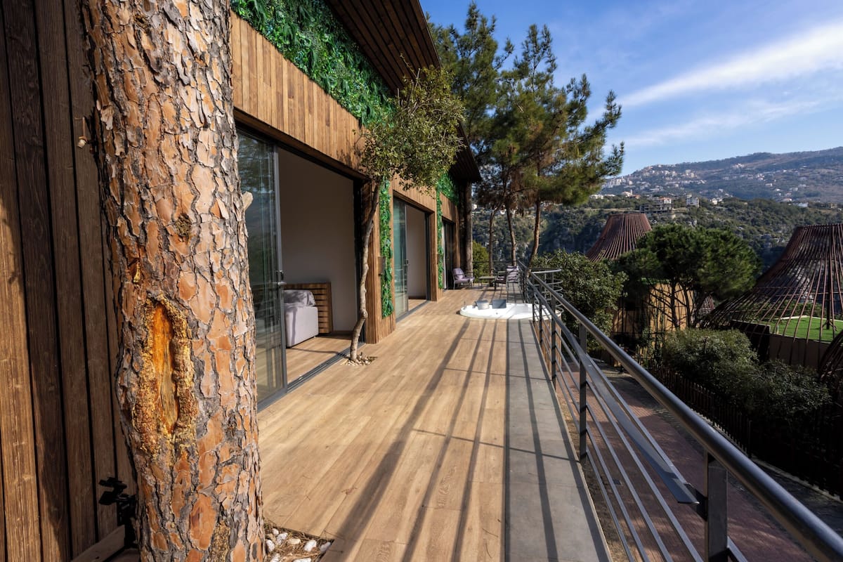 Family Suite, Mountain View | In-room safe, iron/ironing board, free WiFi