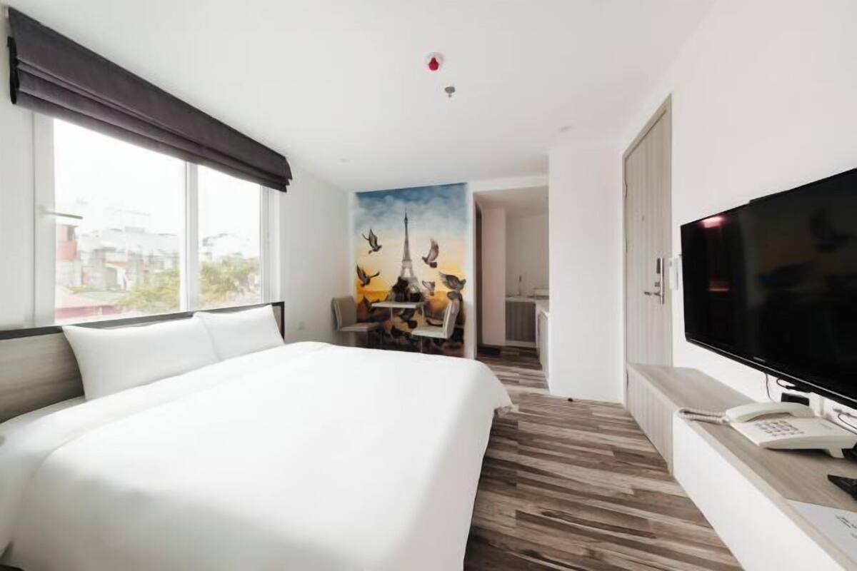 2 slaapkamers, een bureau, geluiddichte muren