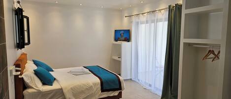 1 chambre, fer et planche Ă repasser, Wi-Fi, literie fournie