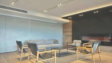 Televisor i oficines