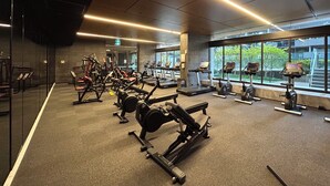 Unclassified image, 5 of 16, button - City Dream 2BR1BA Apt Melbourne+Pool+Gym (Melbourne)