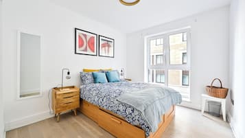 2 bedrooms, iron/ironing board, travel cot, WiFi